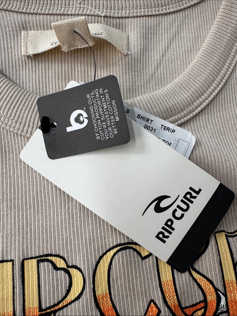 Rip Curl Beige Graphic Crop Tank with Sunset Surf Motif - Picture 2 of 2